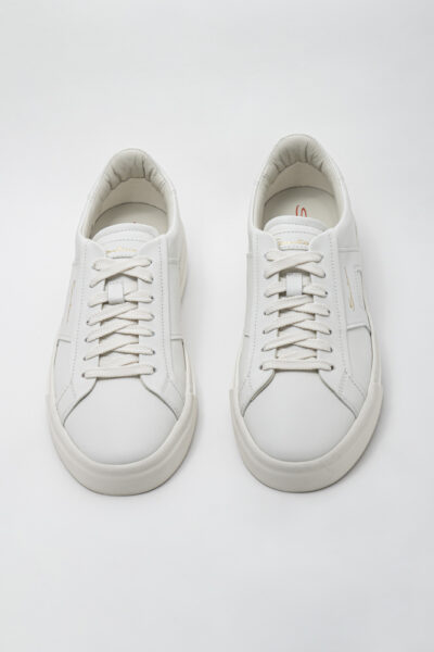 Sneaker in pelle bianca by SANTONI